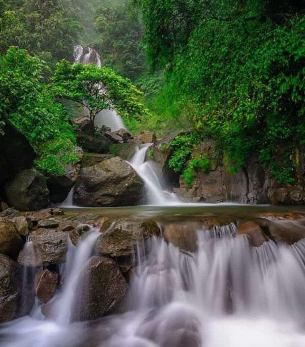 wisata air terjun Curug Ciherang Bogor