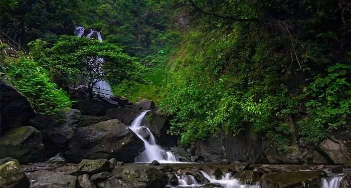 wisata air terjun Curug-ciherang-Bogor